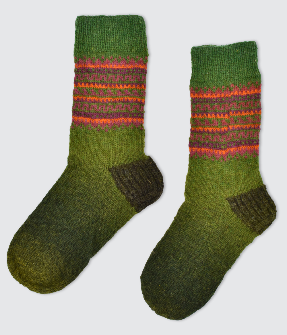 Size 42-43 EU Hand knitted lambswool socks